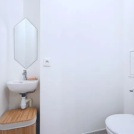 With Terrace 100m From Paris Appartement *